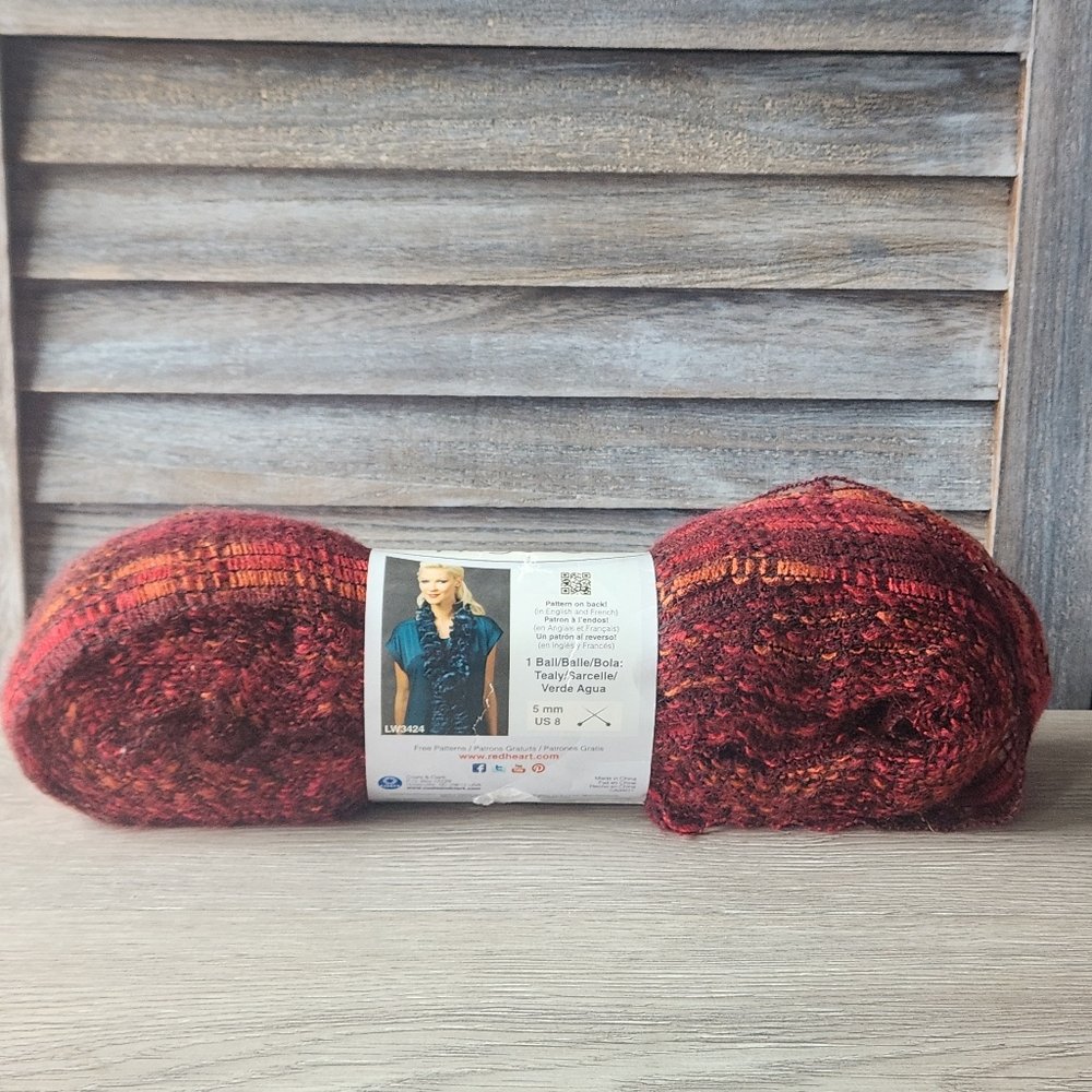 Red Heart Boutique Filigree Yarn Bordeaux ART E 807 Dye Lot 186 Acrylic Red